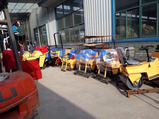 福瑞得機(jī)械座駕壓路機(jī)，手扶壓路機(jī)，小型灌縫機(jī)，井蓋切割機(jī)及時(shí)發(fā)貨
